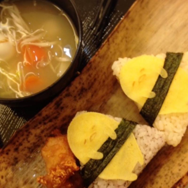 おにぎり(ぐでたまかふぇ)