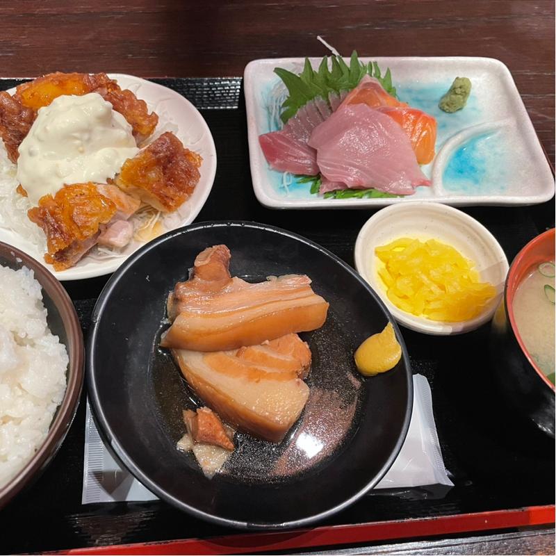 なんくる定食(ナンクルナイサ きばいやんせー テラススクエア神保町店)