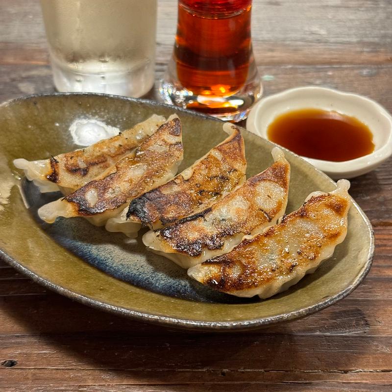 絶品！餃子(居酒屋 都 【喫煙可】【昼飲み】)