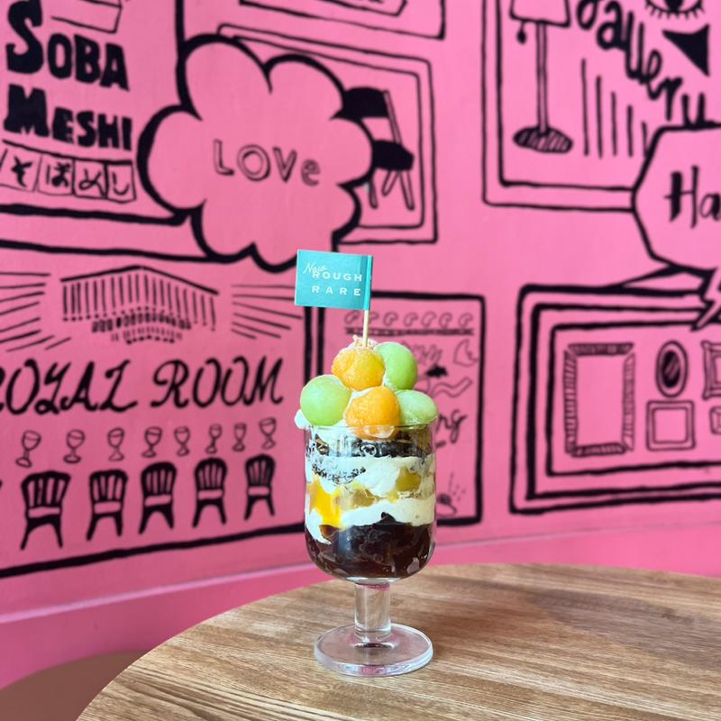 メロンのボンボンパフェ(ニューラフレア)