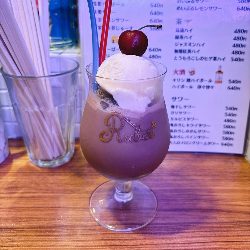 加加阿クリームサワー(大衆食堂 ゆしまホール)