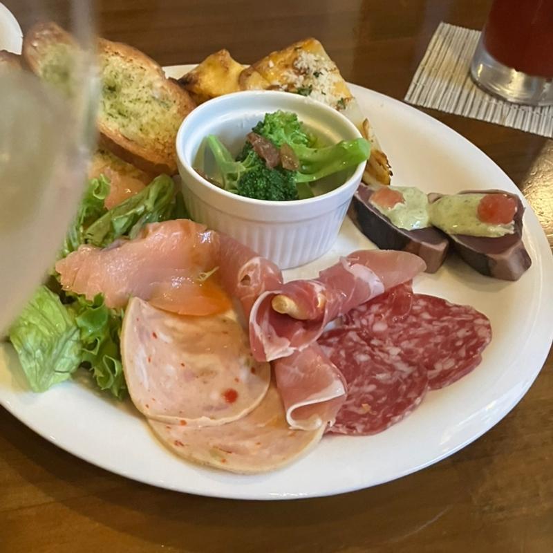 前菜盛り合わせ(Vicolo)