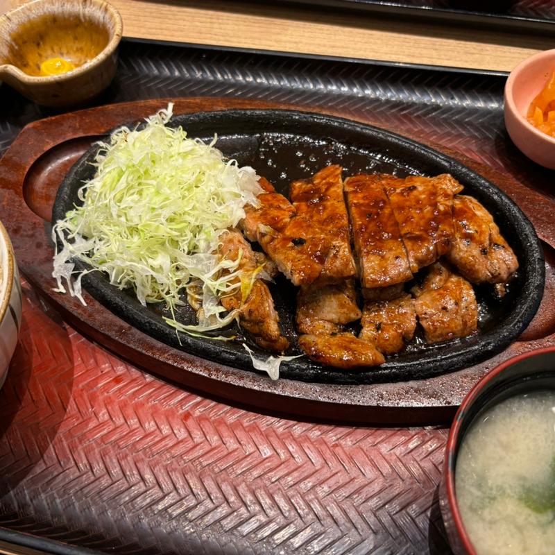 大戸屋炭火焼き鉄板トンテキ定食(大戸屋ごはん処 ベニバナウォーク桶川店)