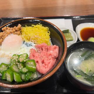 ばくだん丼(釈迦堂パーキングエリア（下り線）スナックコーナー )