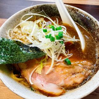 濃厚醤油ラーメン(麺 あやめ)