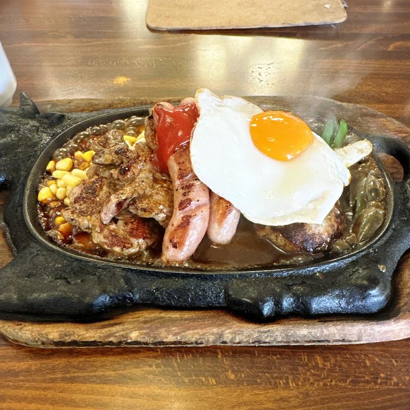 カットステーキ&ハンバーグ（Bセット）(ステーキのくいしんぼ 中目黒店 )