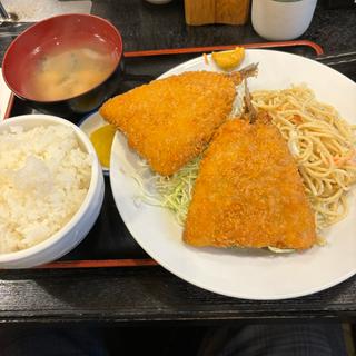 アジフライ定食(もみじ)