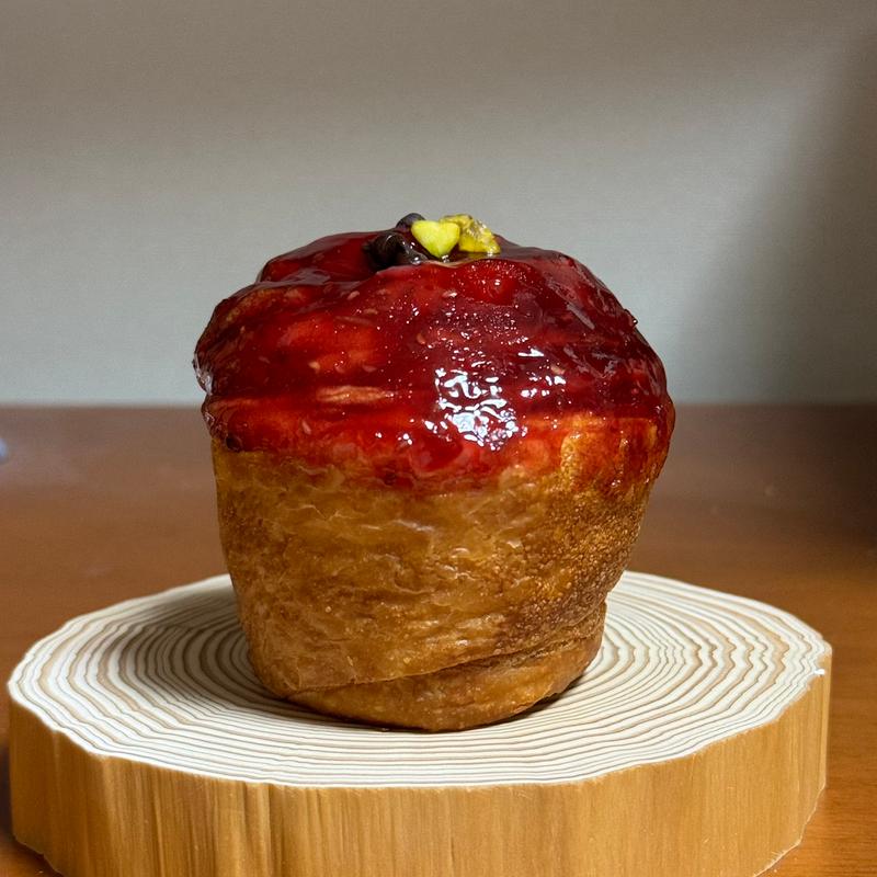 木苺とマスカルポーネのクロワッサン(ボー・ションドブレ)