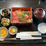 鉄火丼(（有）魚松)