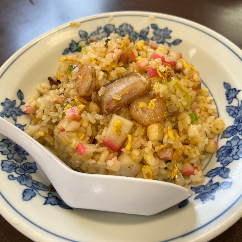 五目チャーハン(中華料理 宝来)