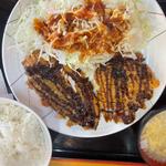 Wロースカツ定食(あけぼのラーメン 小禄店 )