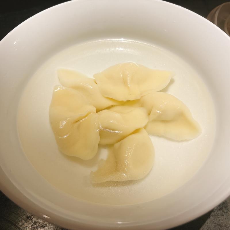 水餃子(新亜飯店千駄ケ谷店)