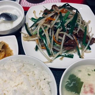 レバニラ定食(北京名菜(三和物産合同会社))