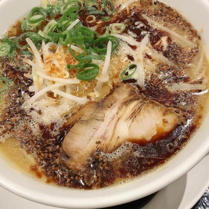 定番とんこつ 味付け煮玉子盛り(山神山人)