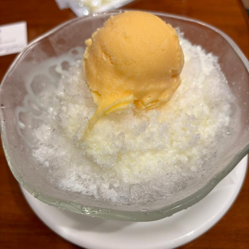 コンデンスミルク味のかき氷(カフェ　アマティ 小田急エース南館 （Cafe Amati）)