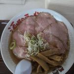 チャーシューふわとろワンタンメン(三日月軒東中の口店)