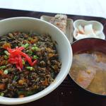 もずく丼(ステーキと沖縄そばの店 かみや)