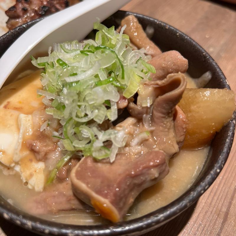 モツ煮豆腐(あぶり清水 中目黒店)