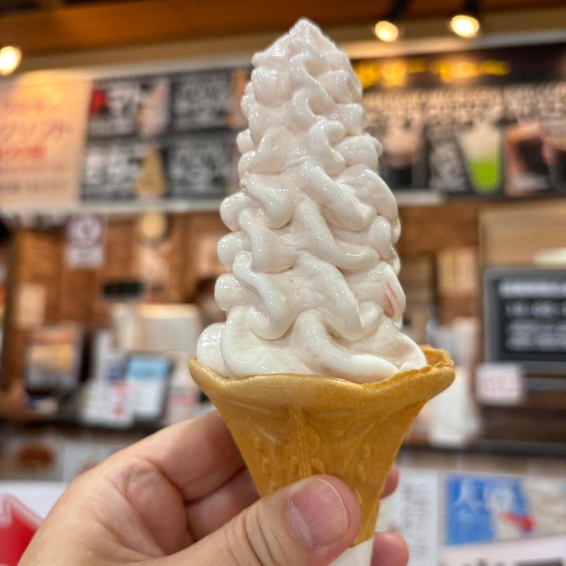 トマトソフトクリーム(道の駅とよとみ )