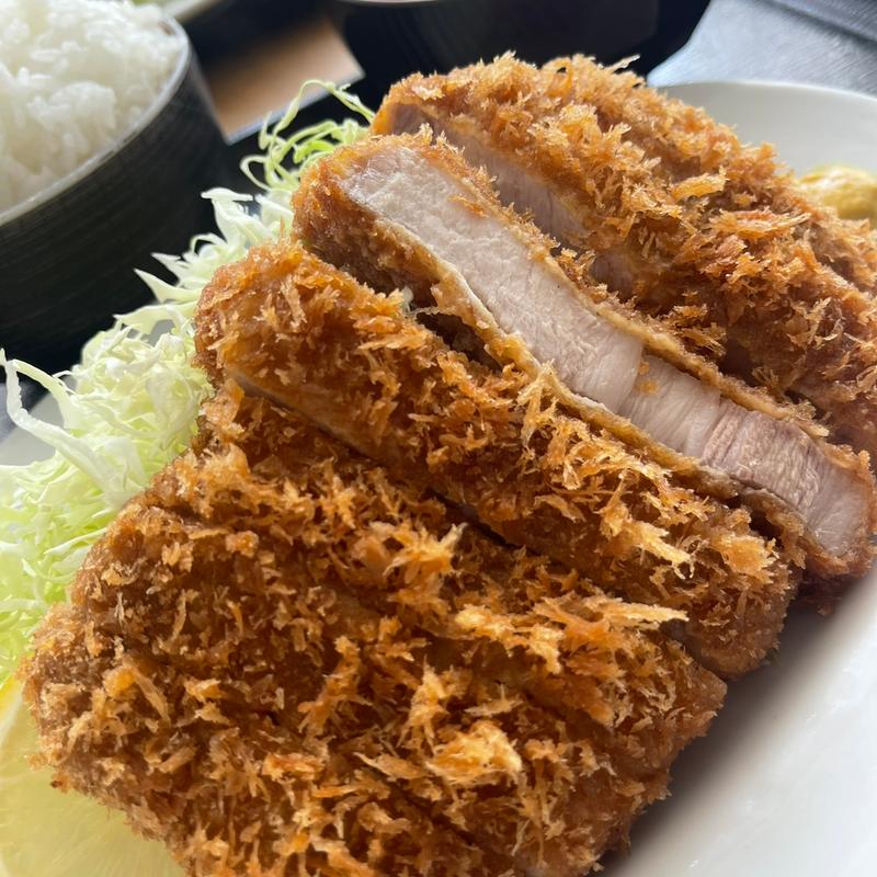 ロースかつ定食(とんかつ いそ )