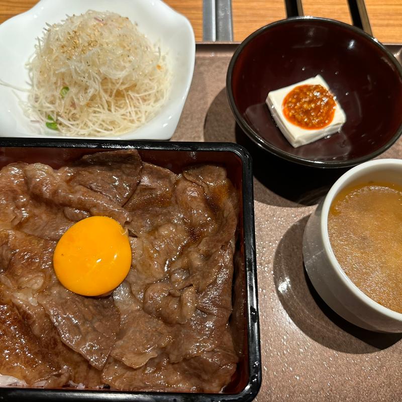 名人和牛オレイン酸55%サーロインすき焼き風ランチ(焼肉うしがすみ)