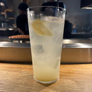 瀬戸田レモンサワー(挽肉と米)