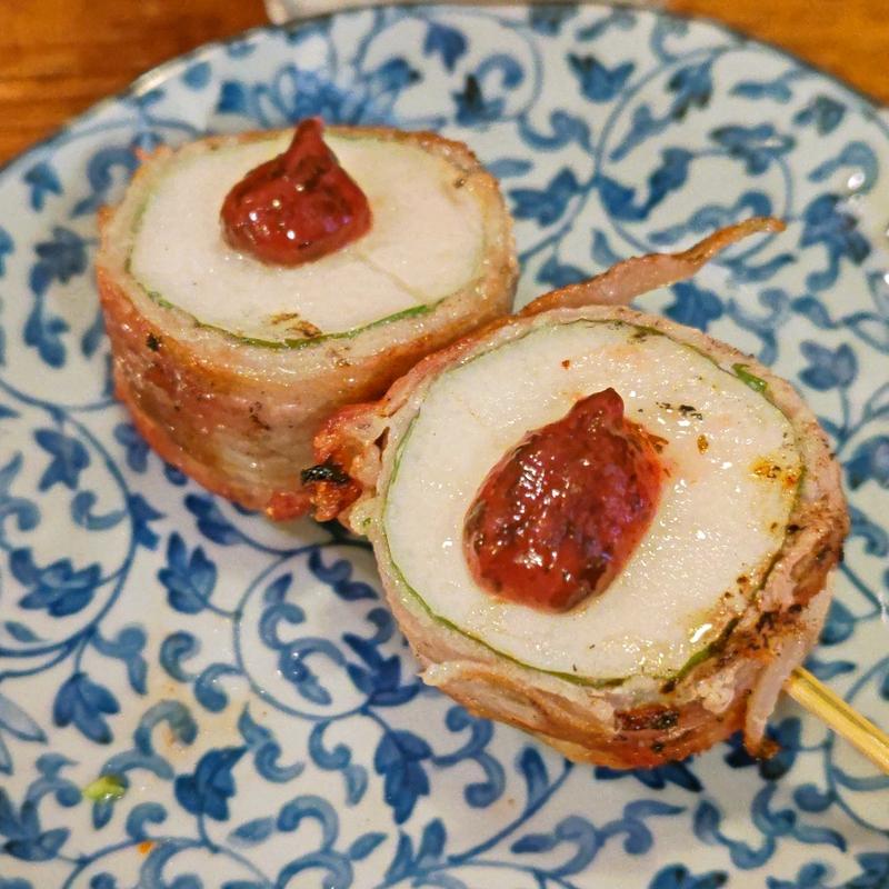 山芋しそ梅だれ巻き(もつ焼きごえん 野毛店)