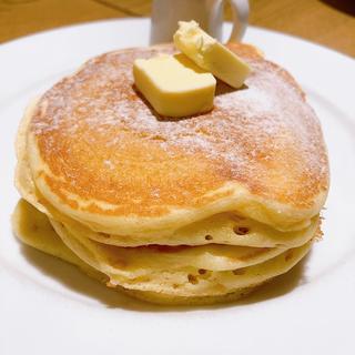 オーガニックメイプル&AOPバターのパンケーキ(MELANGE De SHUHARI Bistrot&Cafe （メランジュドゥシュハリビストロアンドカフェ）)