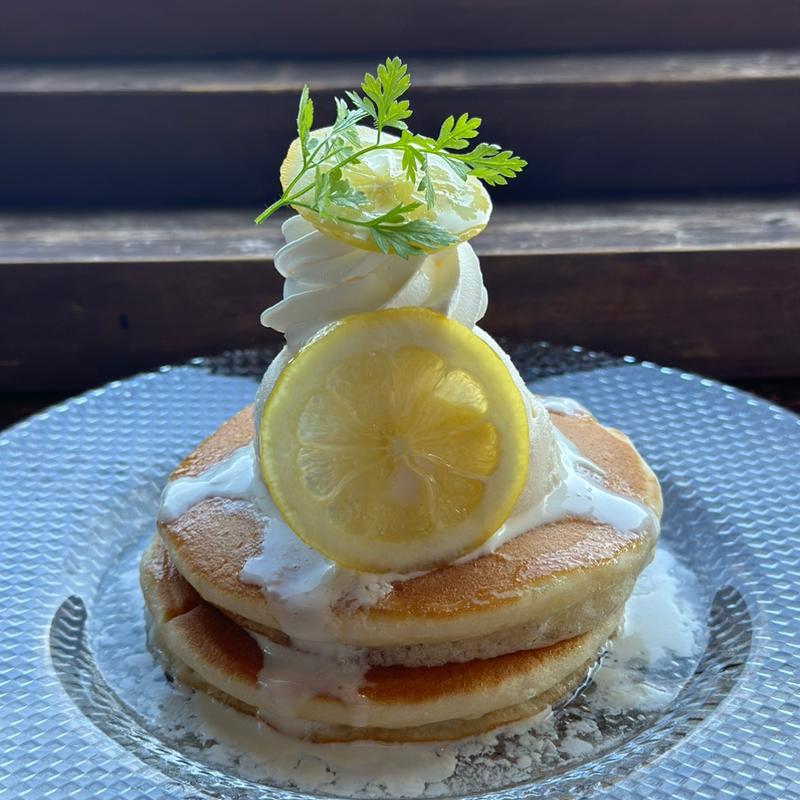 特製はちみつレモンソースのパンケーキ(グラニットカフェ)