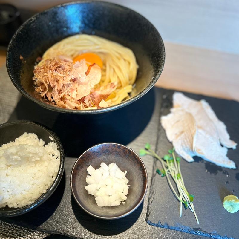 たまごかけ麺鶏（大盛）(麵屋二二一（ふじい）)