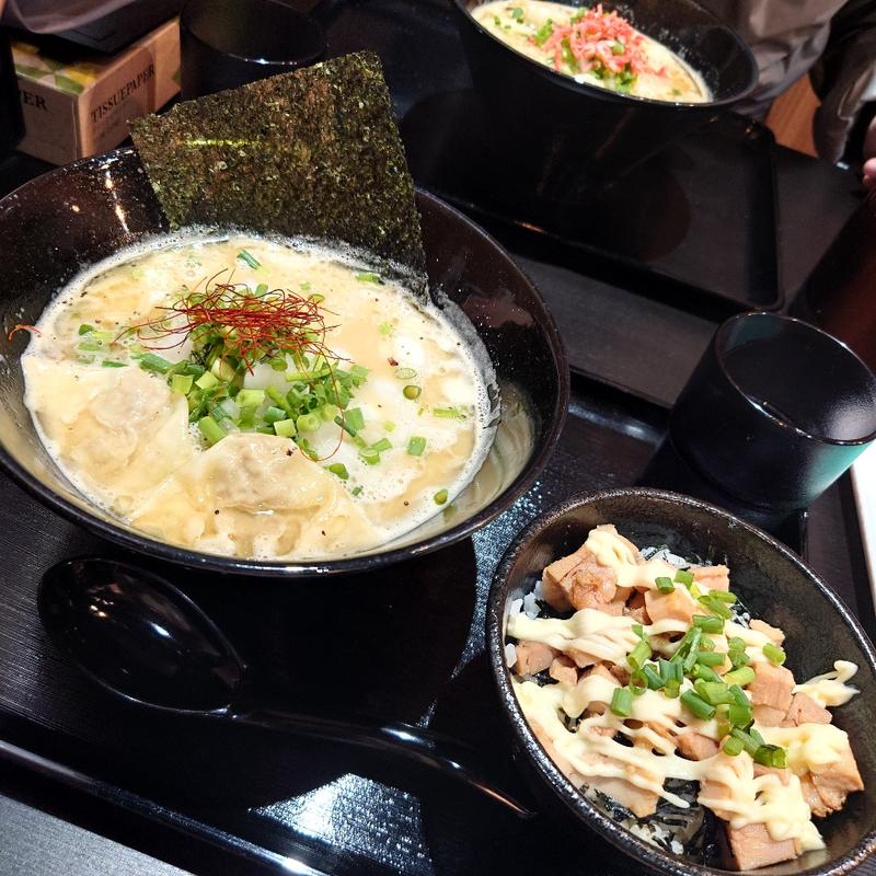 鶏白湯ラーメン 醤油(麺屋みひろ)