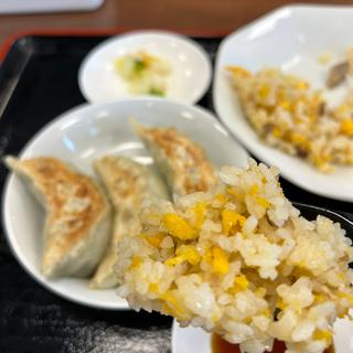 炒飯セット（餃子3個付き）(朱華飯店 小田原店 （シュウカハンテン）)