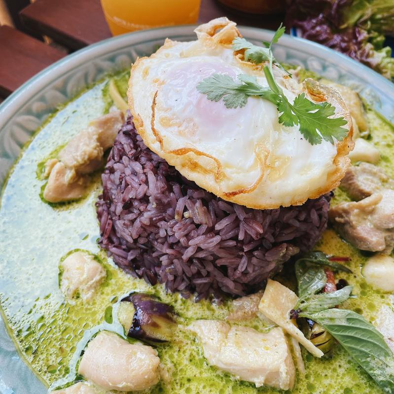 グリーンカレー(エスニックカフェ クローバー)