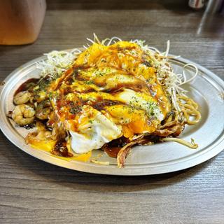 神保町やきそば ソース イカエビ入り(みかさ )