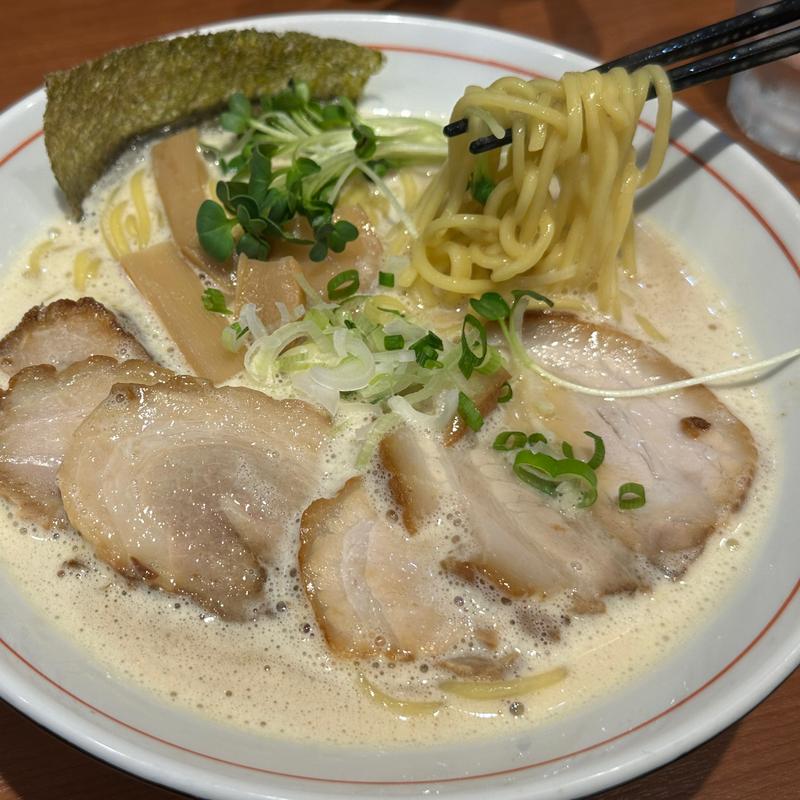 鶏白湯そば醤油チャーシュー(麺工房 コツコツ)