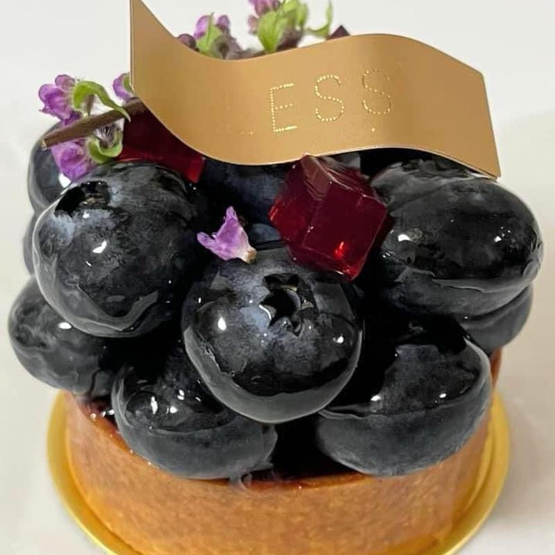 ブルーベリー豆腐タルト(RIVA chocolatier)