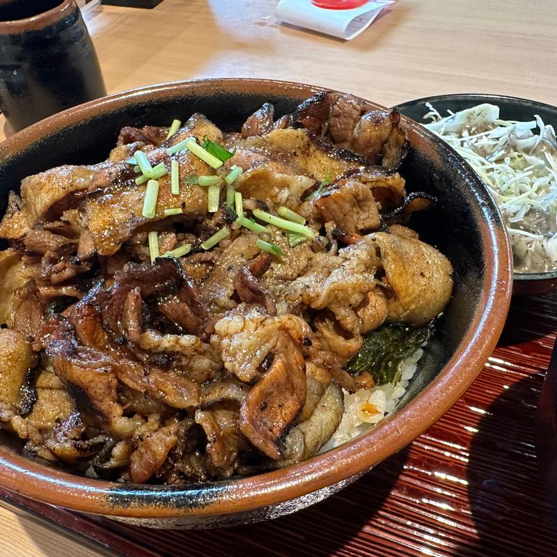 豚カルビ丼　大盛り(豚郎 伏見店 （ぶたろう）)