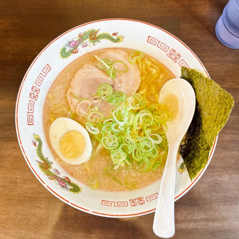 とんこつ醤油(岡ちゃんラーメン （おかちゃんらーめん）)
