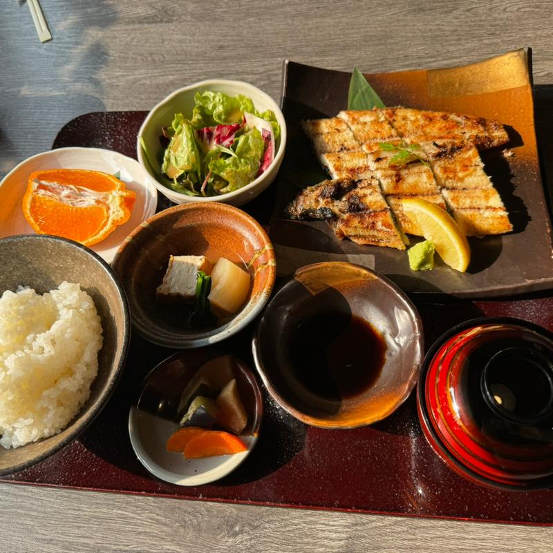 白焼き定食(かわ専 佐土原本店 （かわせん）)