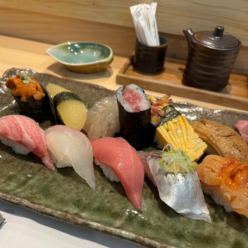 にぎり　特上(寿司◯もと)