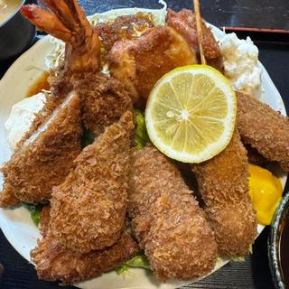 ミックスフライ定食(さんふぁいぶ )