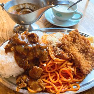 野毛ランチ ハヤシソース ライスとスパ大盛(センターグリル)