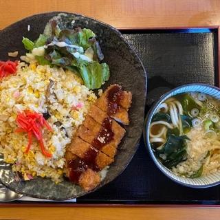 ミニうどんセット(カツやきめし・ミニうどん)