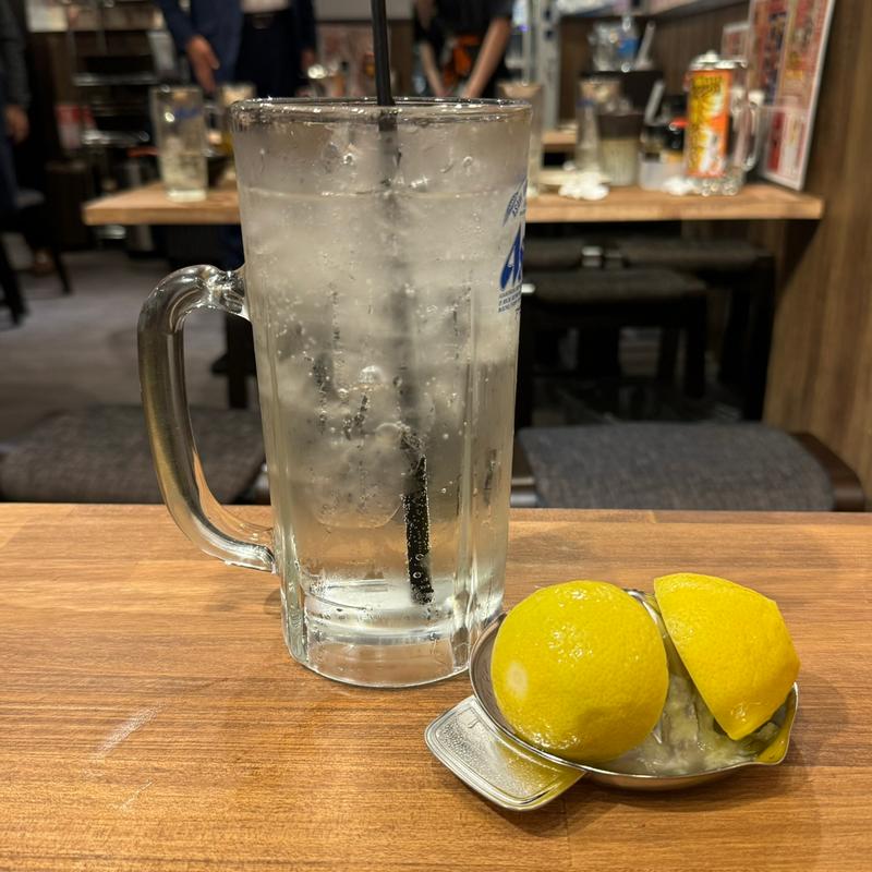 メガ生搾りレモンサワー(大衆居酒屋 とりいちず 栄店)