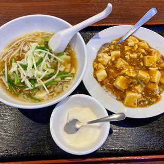 野菜ラーメン小 麻婆丼