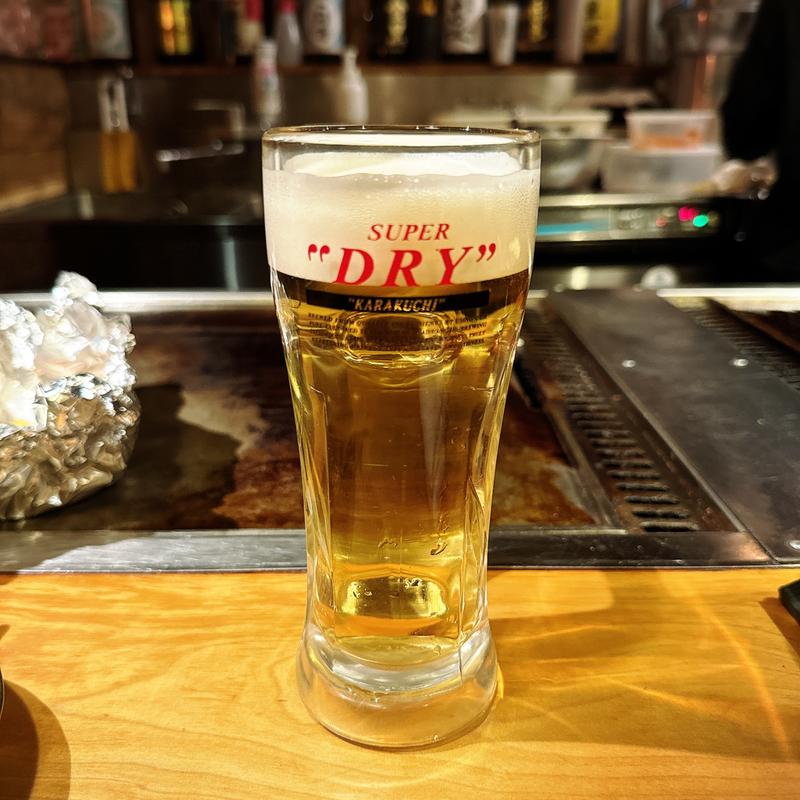 生ビール（中）アサヒスーパードライ(もんじゃ駒と 中目黒 鉄板焼き居酒屋)