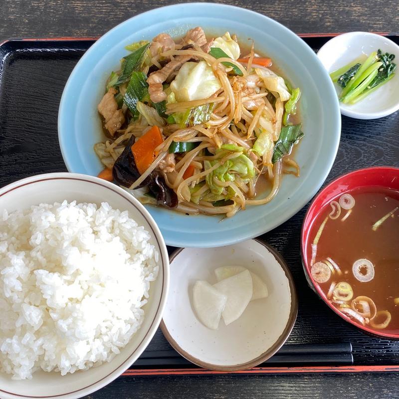 肉と野菜炒め定食(お食事処 大吉 大学前店 )