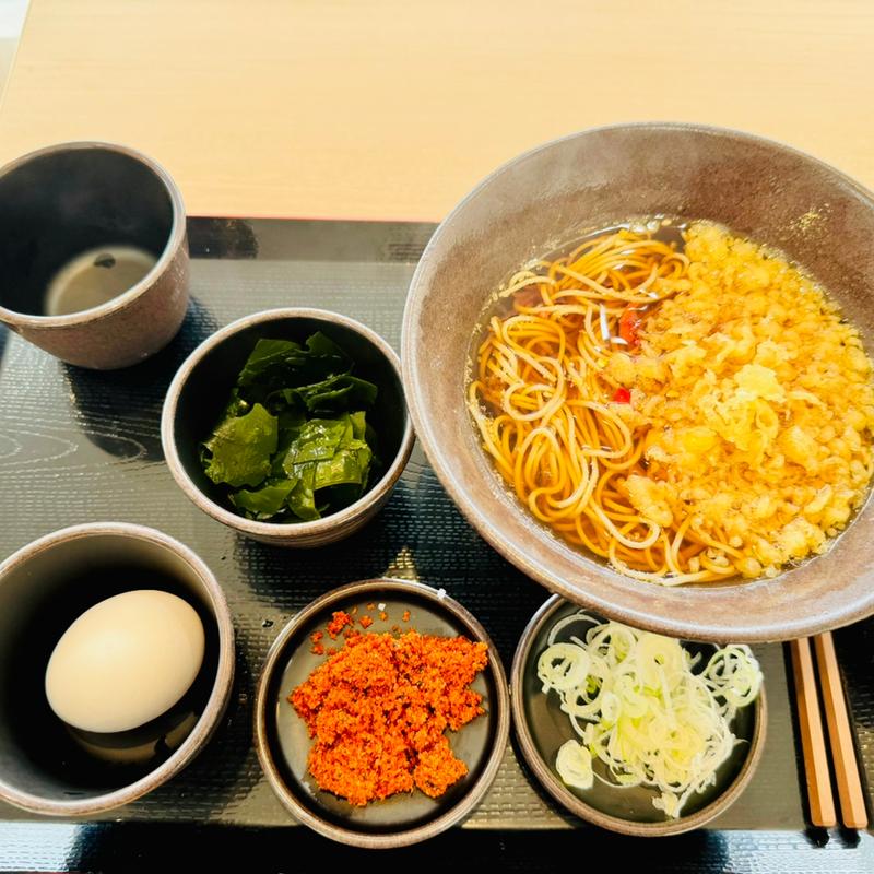 朝蕎麦(かき揚げ天をわかめに変更)(ゆで太郎･もつ次郎 羽生店)