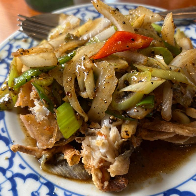 ソフトシェルクラブの黒胡椒炒め(ライカノ)