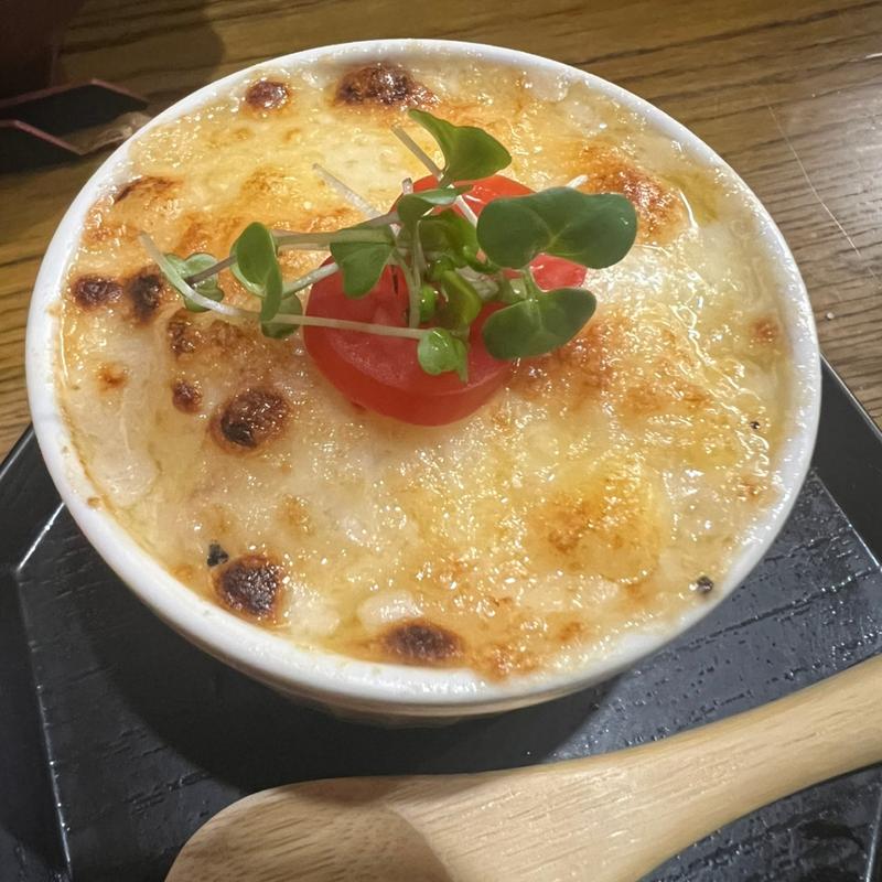 カブとブロッコリーの白味噌仕立てのグラタン(よもぎ)